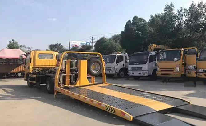 秦安汽车中途维修案例